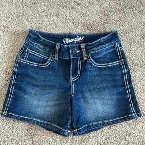Women’s size 0 Wrangler shorts